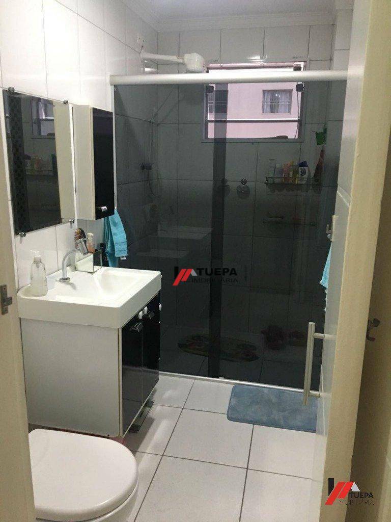 Apartamento à venda com 2 quartos, 64m² - Foto 2