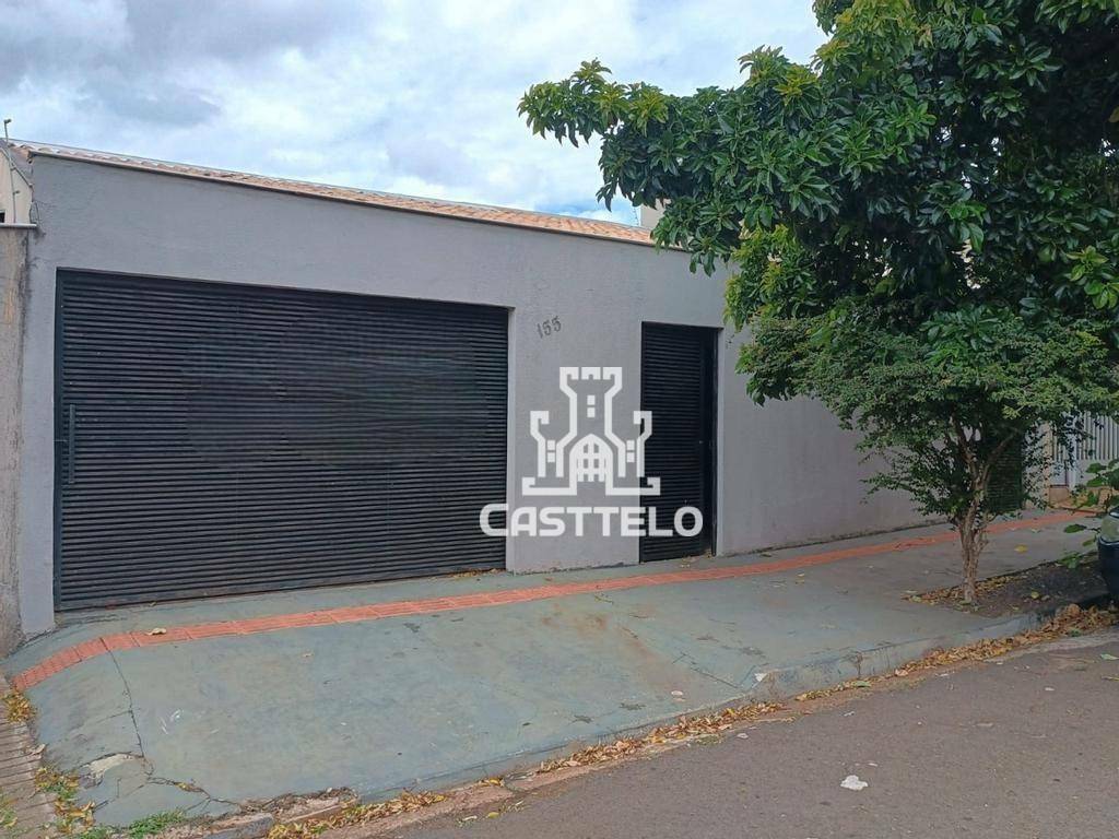 Casa, 3 quartos, 201 m² - Foto 1