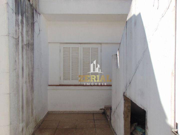 Casa à venda com 4 quartos, 300m² - Foto 24