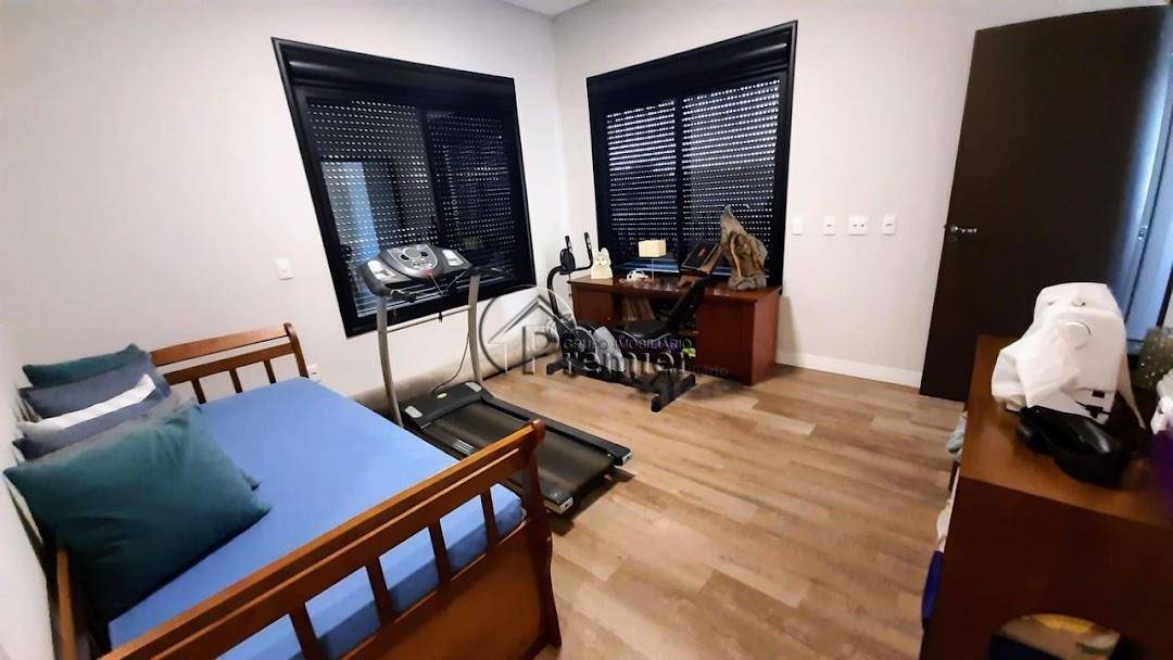 Casa de Condomínio à venda com 4 quartos, 310m² - Foto 35