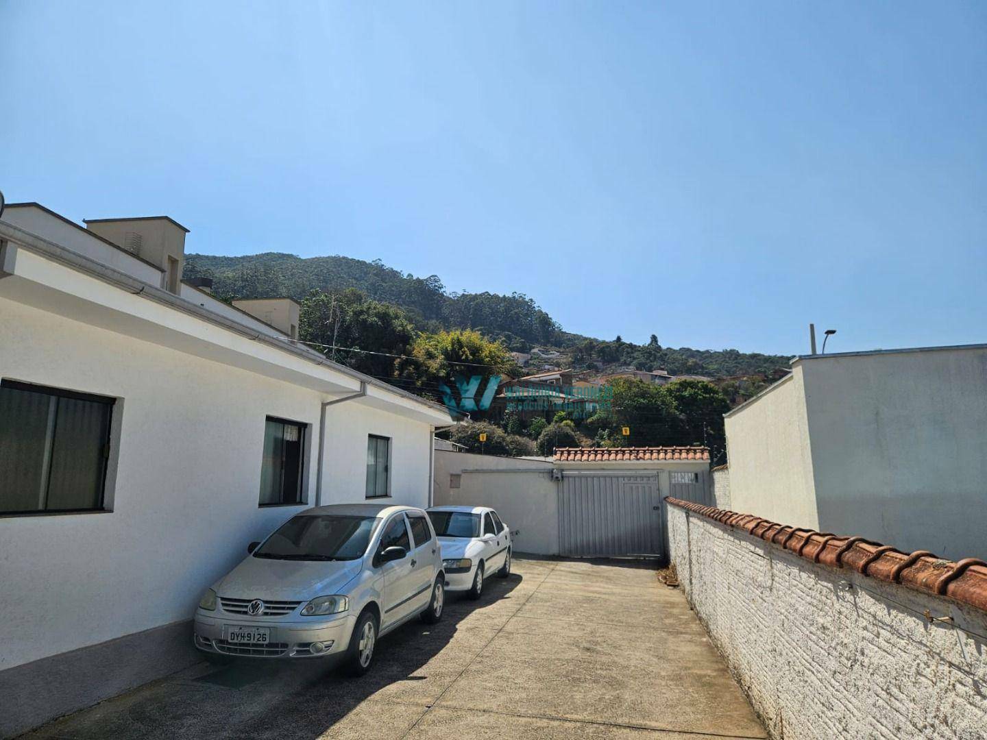 Casa à venda com 3 quartos, 368m² - Foto 17