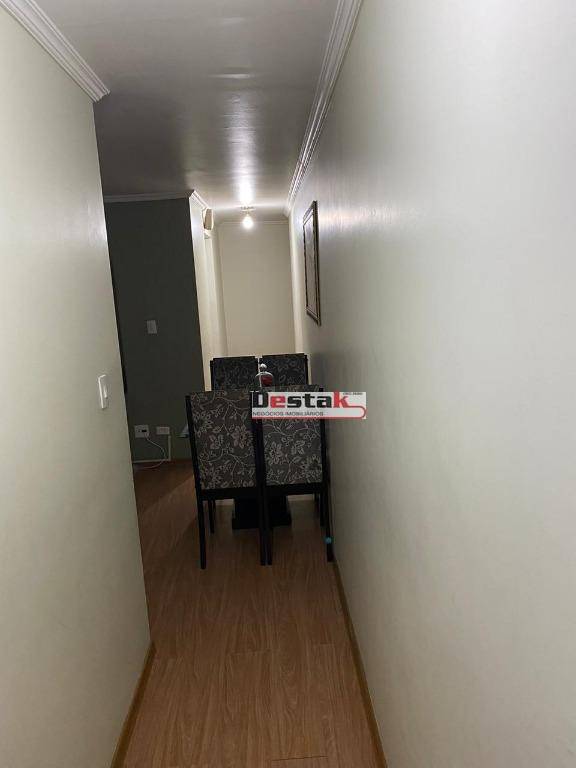 Apartamento à venda com 2 quartos, 50m² - Foto 17