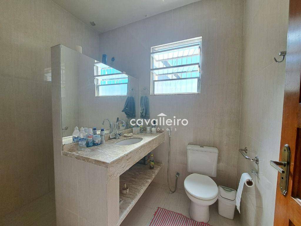 Casa à venda com 5 quartos, 214m² - Foto 34