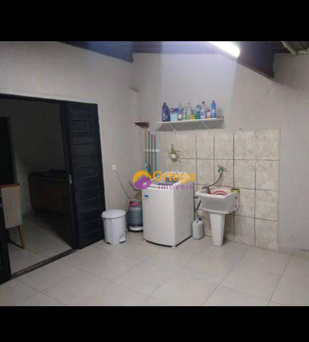 Sobrado à venda com 2 quartos, 158m² - Foto 2