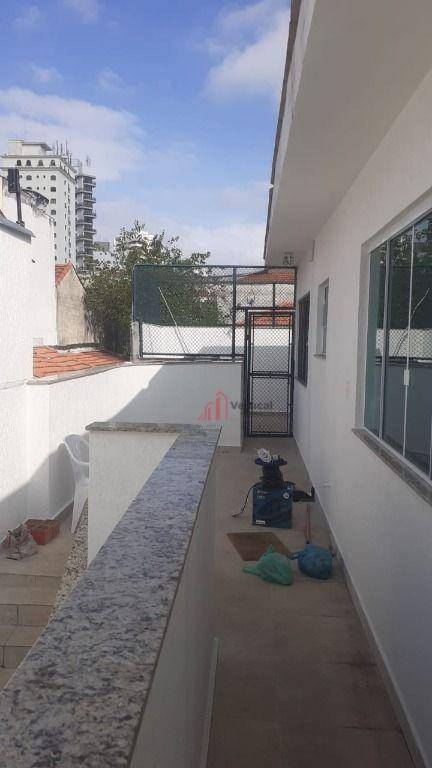 Sobrado à venda e aluguel com 6 quartos, 200m² - Foto 14