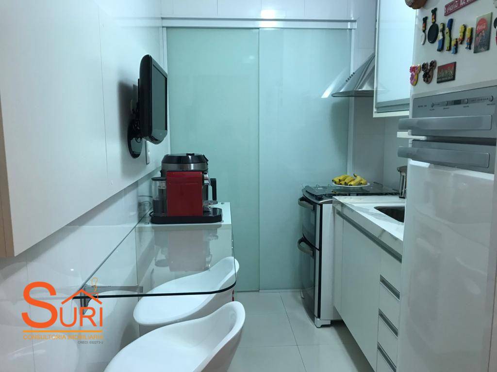 Apartamento à venda com 2 quartos, 66m² - Foto 17