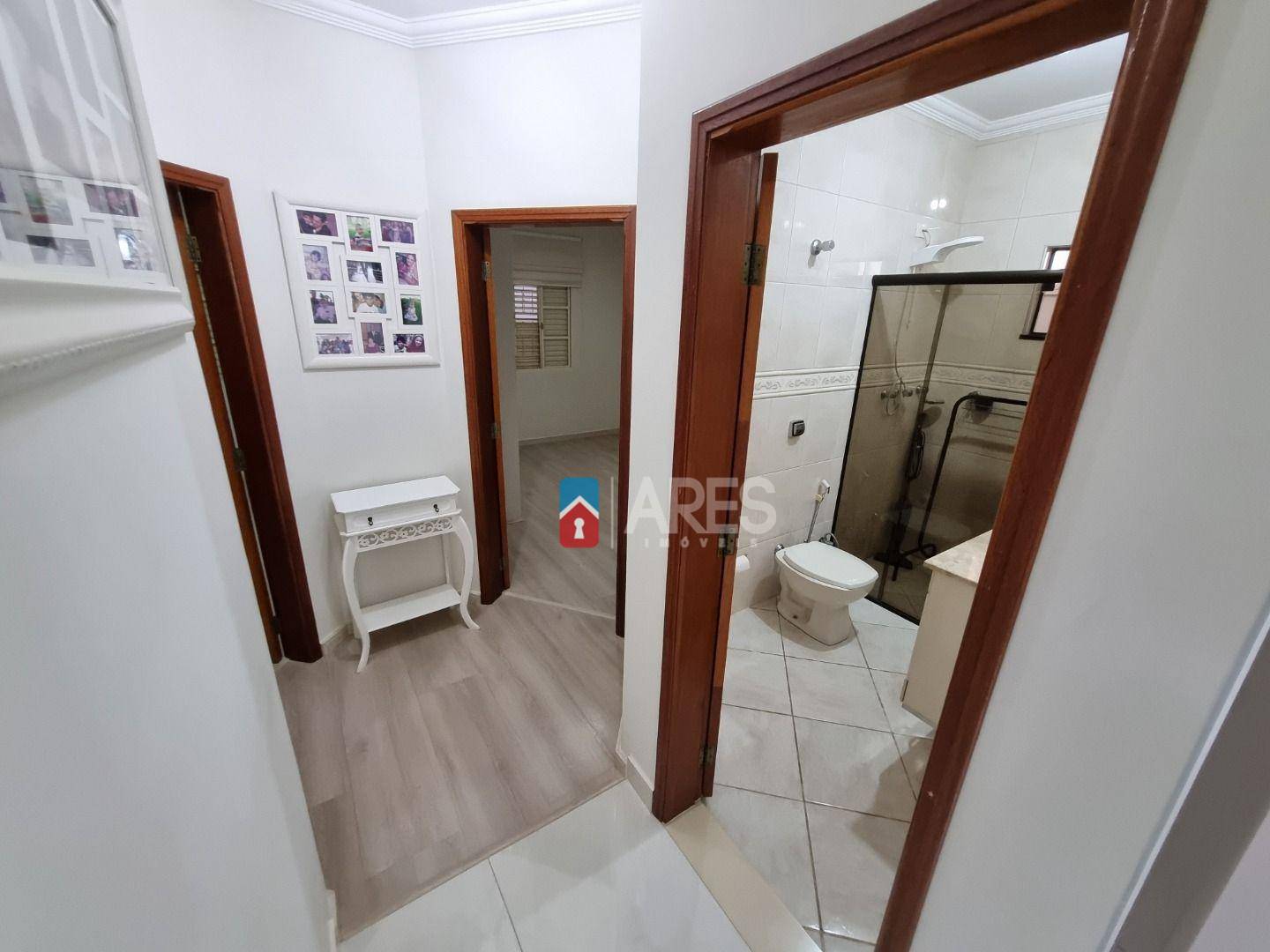 Casa à venda com 2 quartos, 91m² - Foto 9