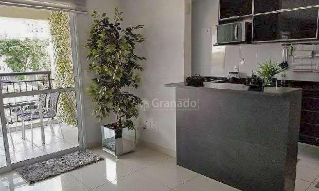 Apartamento à venda com 2 quartos, 78m² - Foto 11