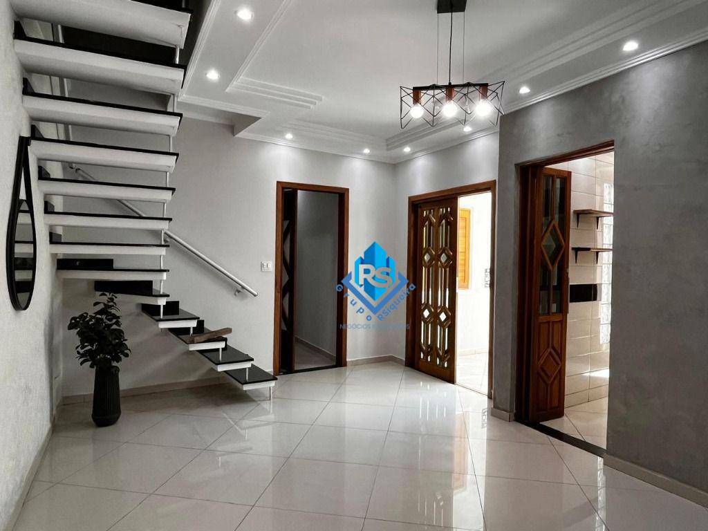 Sobrado à venda e aluguel com 4 quartos, 250m² - Foto 1