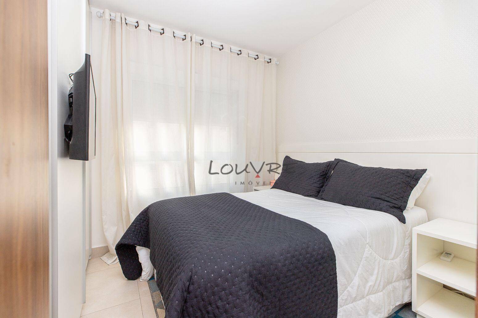 Apartamento à venda com 1 quarto, 43m² - Foto 11