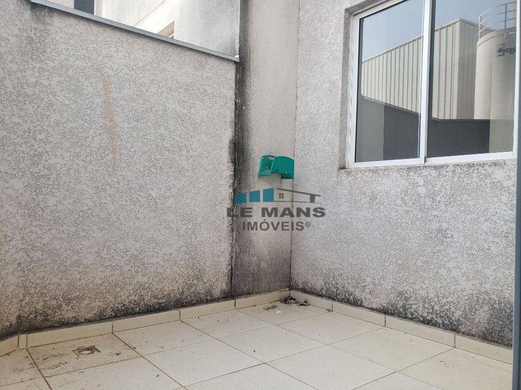 Apartamento à venda e aluguel com 3 quartos, 70m² - Foto 12