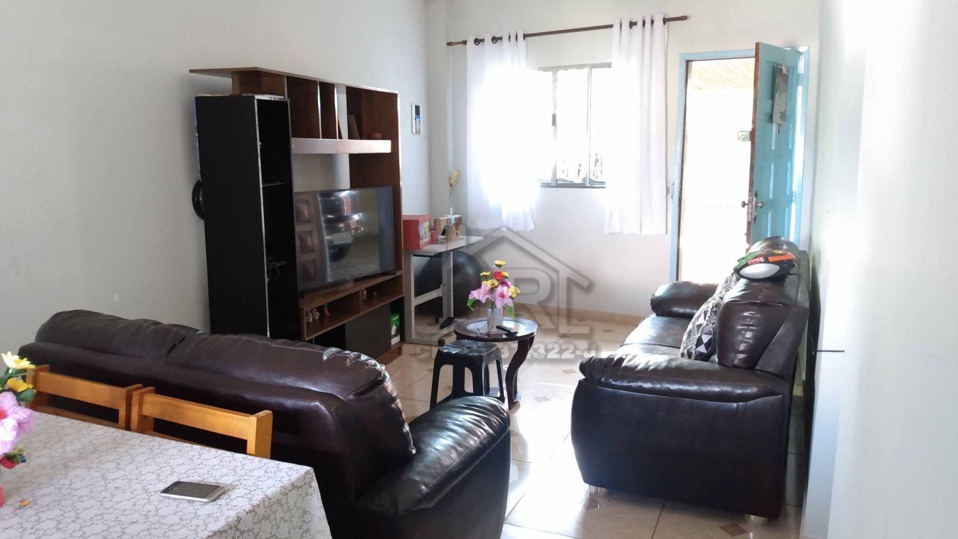 Casa à venda com 2 quartos, 150m² - Foto 4