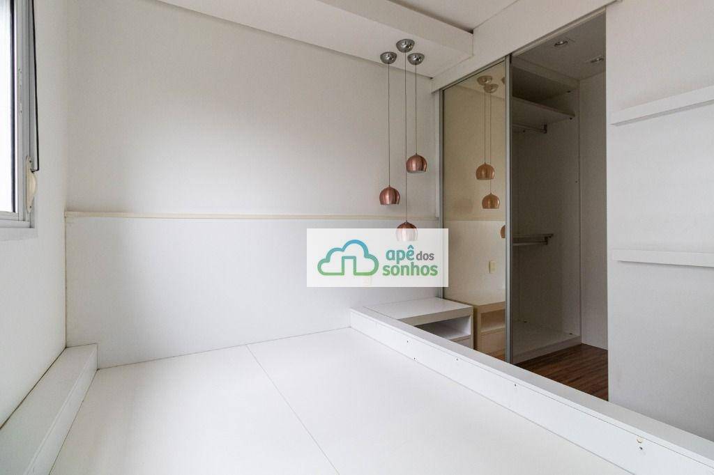 Apartamento para alugar com 2 quartos, 62m² - Foto 12