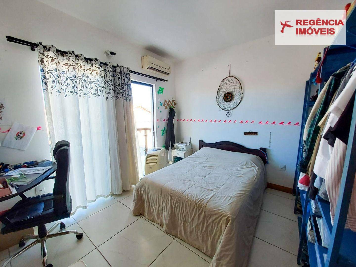 Casa à venda com 4 quartos, 270m² - Foto 11