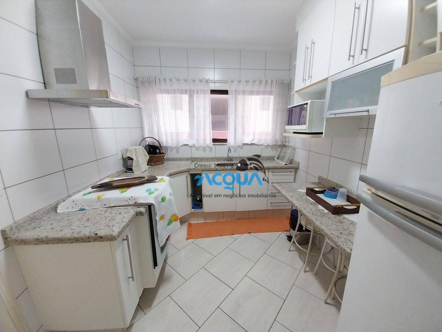 Apartamento à venda com 3 quartos, 135m² - Foto 4