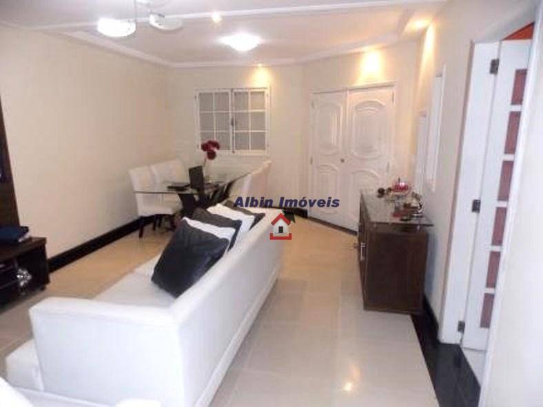 Casa à venda com 4 quartos, 138m² - Foto 4