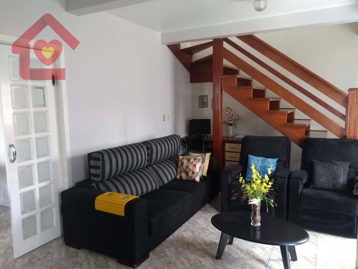 Casa à venda com 3 quartos, 150m² - Foto 3