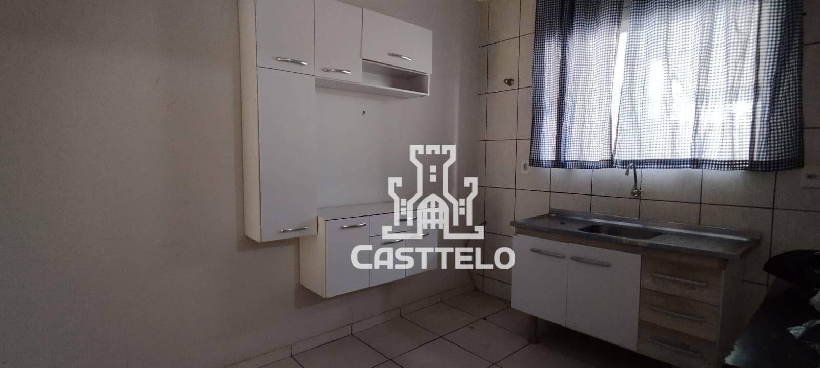 Casa à venda com 2 quartos, 100m² - Foto 5