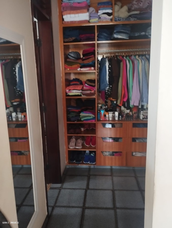 Casa à venda com 3 quartos, 313m² - Foto 26