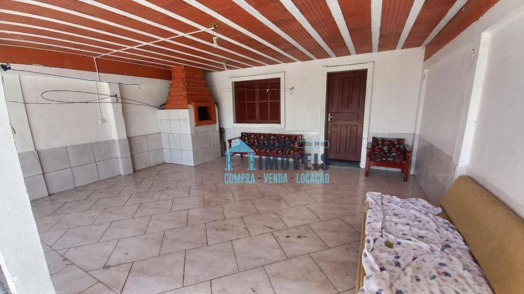 Casa à venda com 4 quartos, 84m² - Foto 2