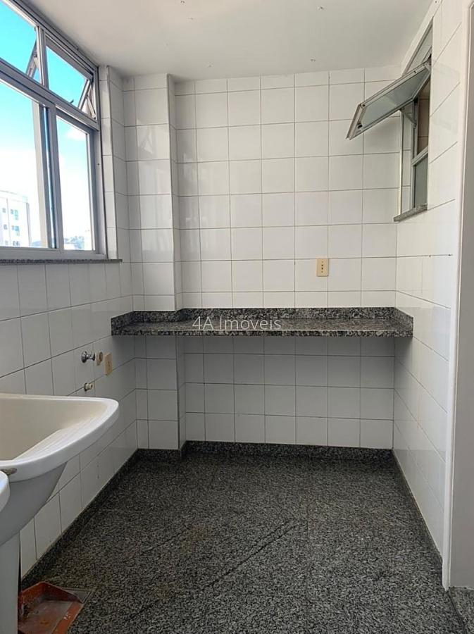 Apartamento à venda com 4 quartos, 180m² - Foto 6