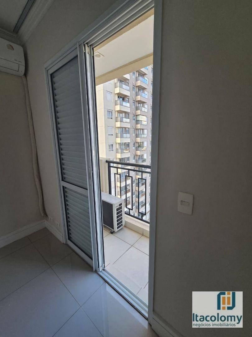 Apartamento para alugar com 3 quartos, 88m² - Foto 16