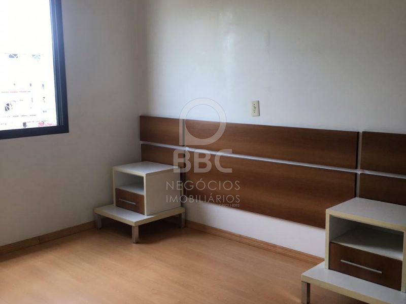 Apartamento à venda com 2 quartos, 80m² - Foto 10