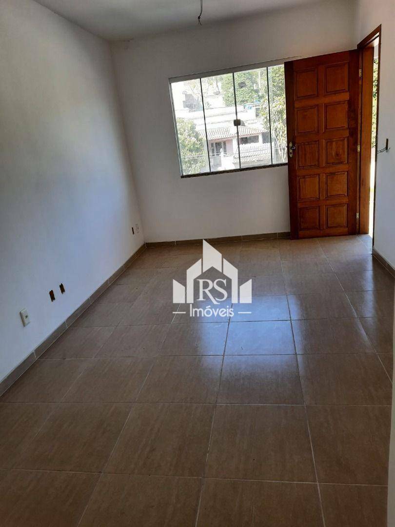 Casa à venda com 2 quartos, 66m² - Foto 12