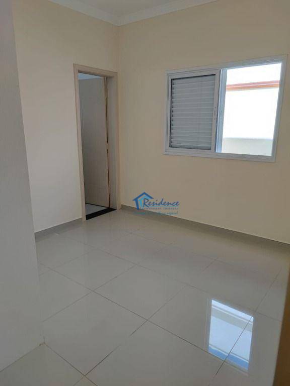 Casa de Condomínio para alugar com 3 quartos, 180m² - Foto 13