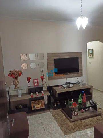Casa à venda com 3 quartos, 230m² - Foto 3