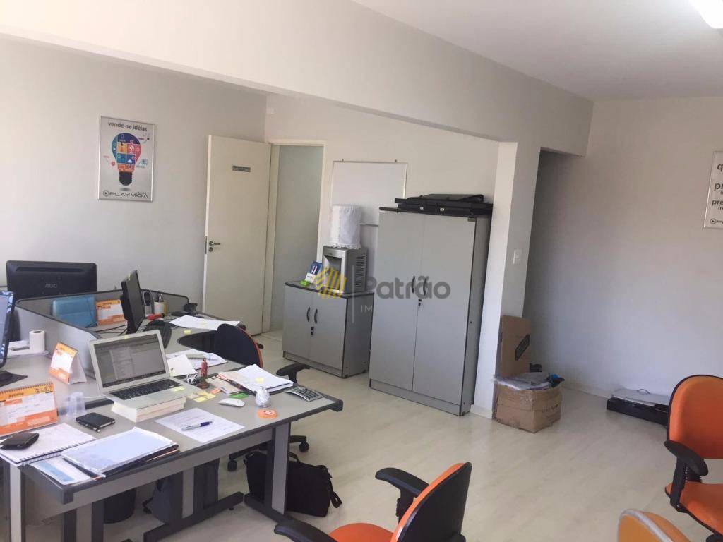 Sobrado à venda com 4 quartos, 250m² - Foto 15