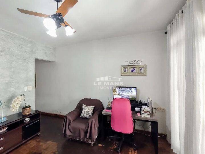 Casa à venda com 2 quartos, 75m² - Foto 2
