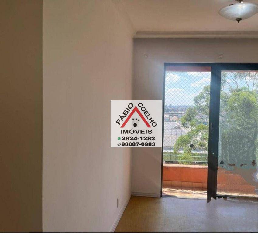 Apartamento para alugar com 3 quartos, 67m² - Foto 4