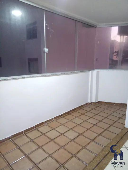 Apartamento à venda com 3 quartos, 120m² - Foto 4