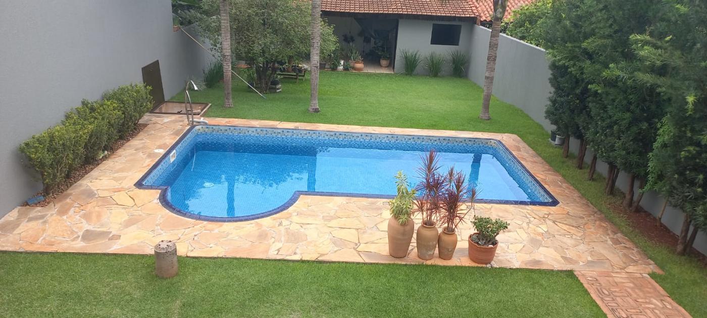 Sobrado à venda com 3 quartos, 400m² - Foto 1