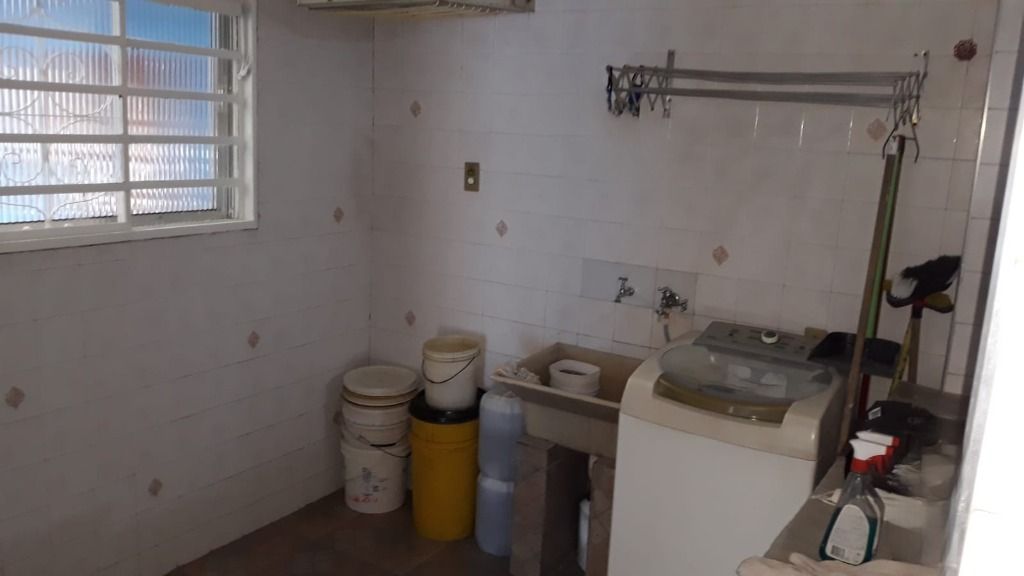 Sobrado à venda com 4 quartos, 211m² - Foto 12