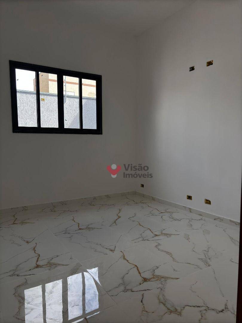 Casa à venda com 3 quartos, 112m² - Foto 14