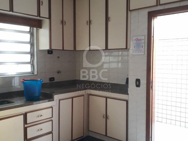 Sobrado para alugar com 3 quartos, 350m² - Foto 13