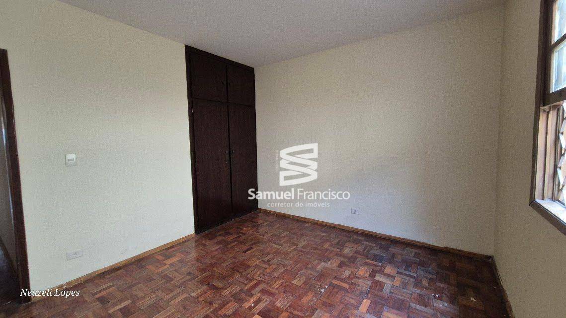 Casa à venda com 2 quartos, 90m² - Foto 10