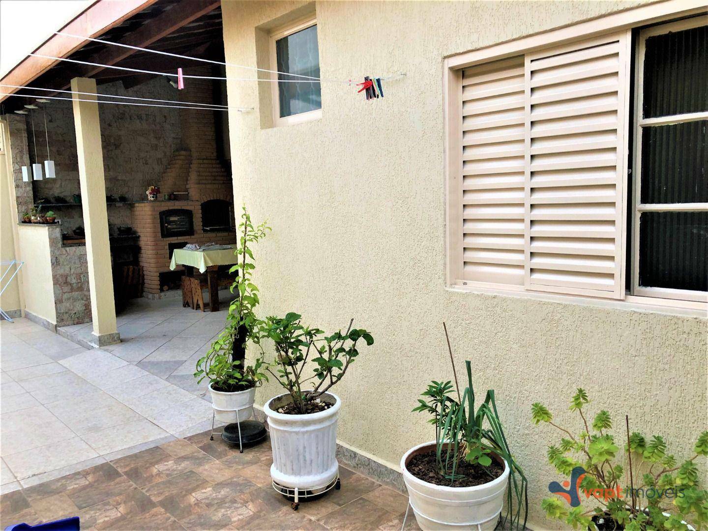 Casa à venda com 4 quartos, 200m² - Foto 26