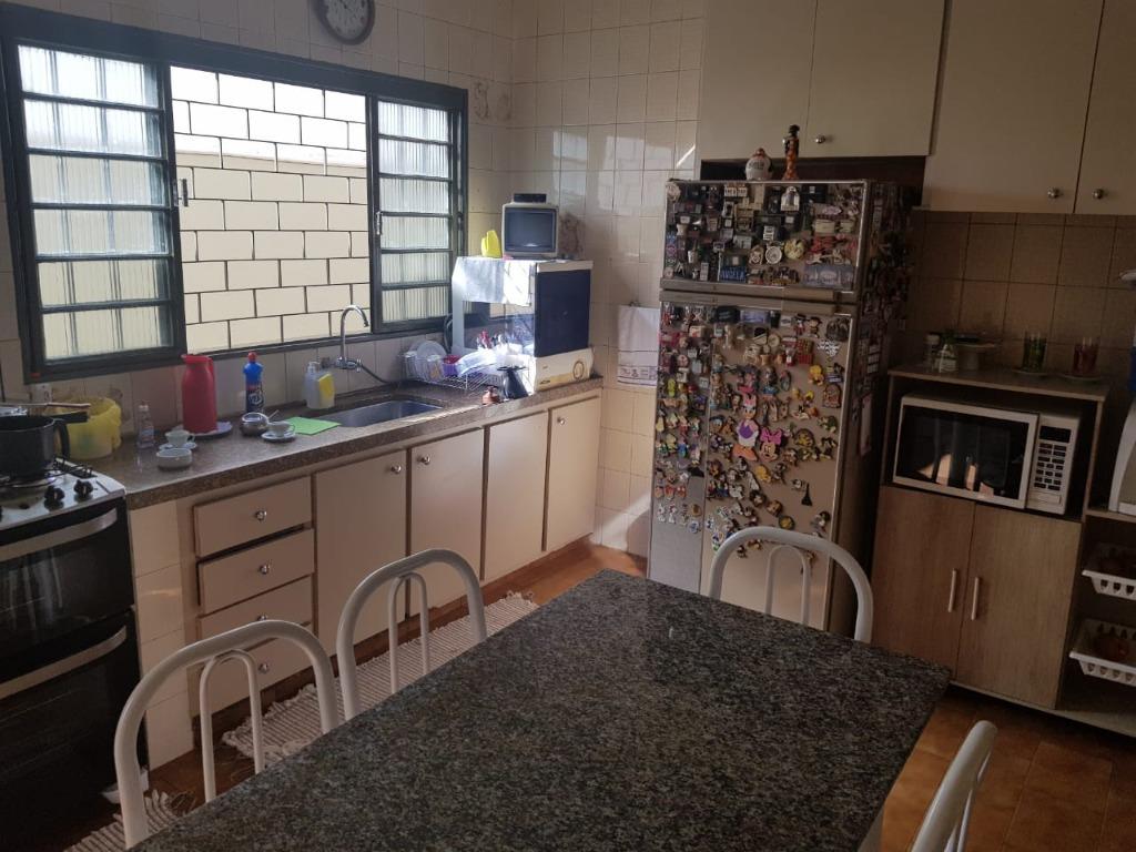 Casa à venda com 4 quartos, 350m² - Foto 5