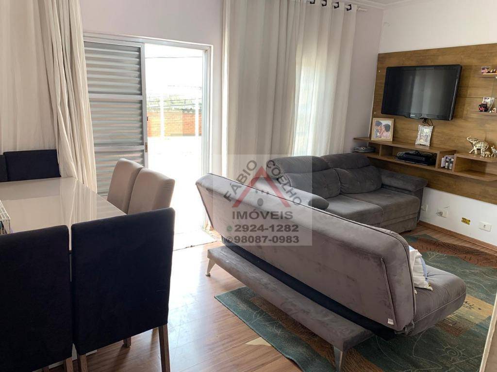 Sobrado à venda com 3 quartos, 200m² - Foto 1