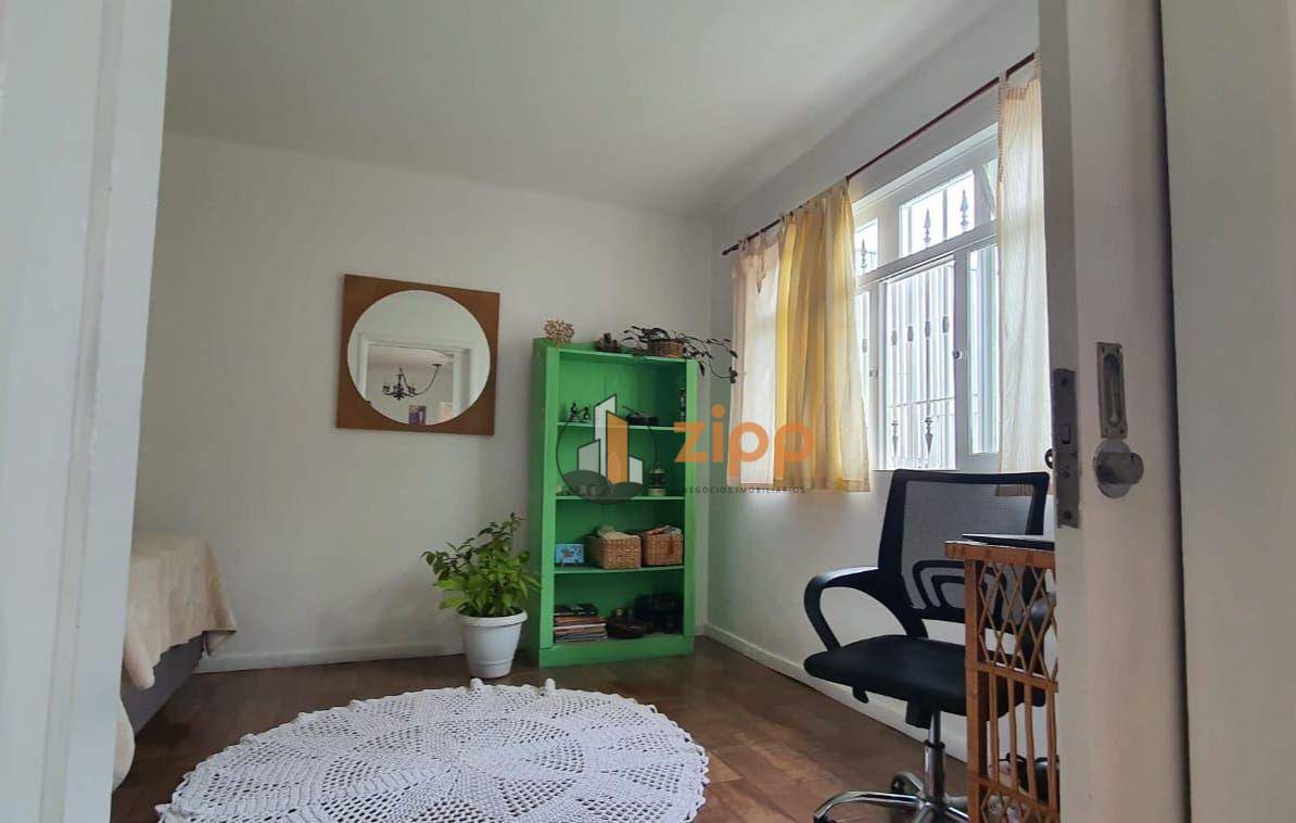 Casa à venda com 4 quartos, 197m² - Foto 13