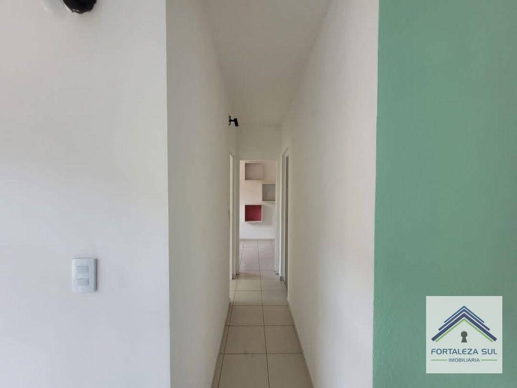 Apartamento à venda com 2 quartos, 70m² - Foto 5