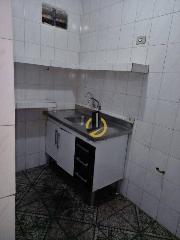 Casa à venda com 5 quartos, 200m² - Foto 9