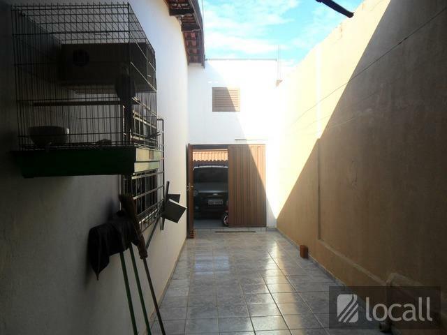 Casa à venda com 3 quartos, 200m² - Foto 12