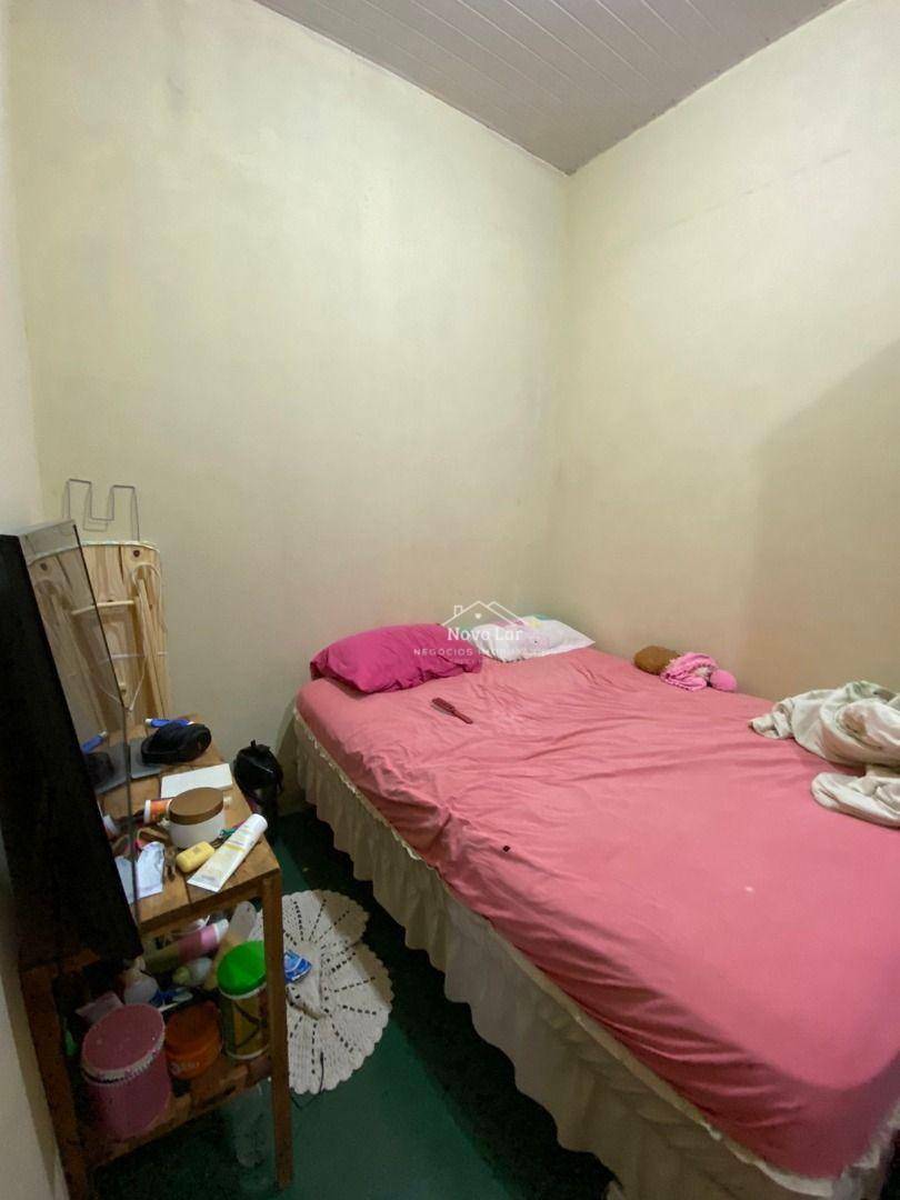 Casa à venda com 5 quartos, 244m² - Foto 16