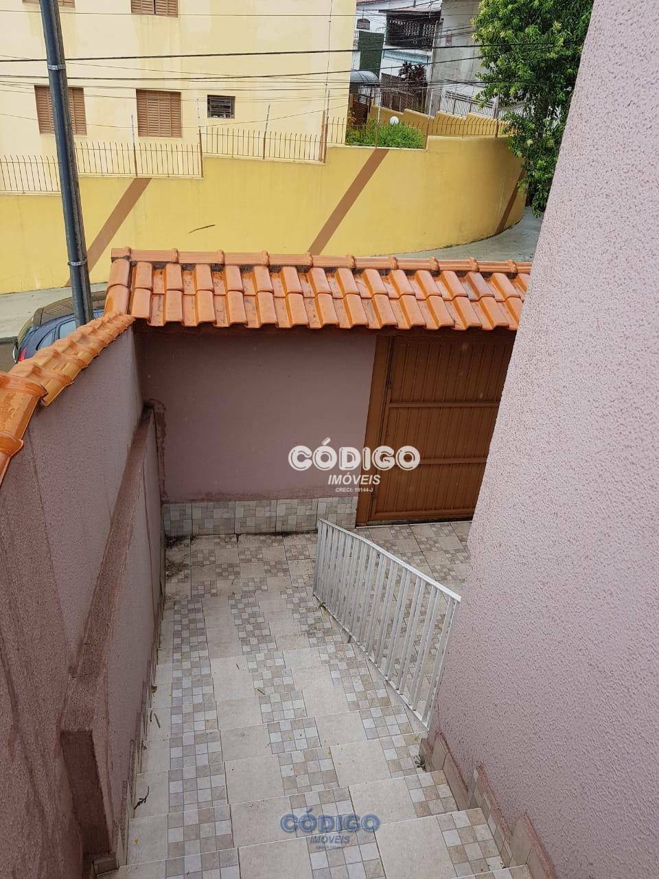 Sobrado à venda com 3 quartos, 200m² - Foto 3