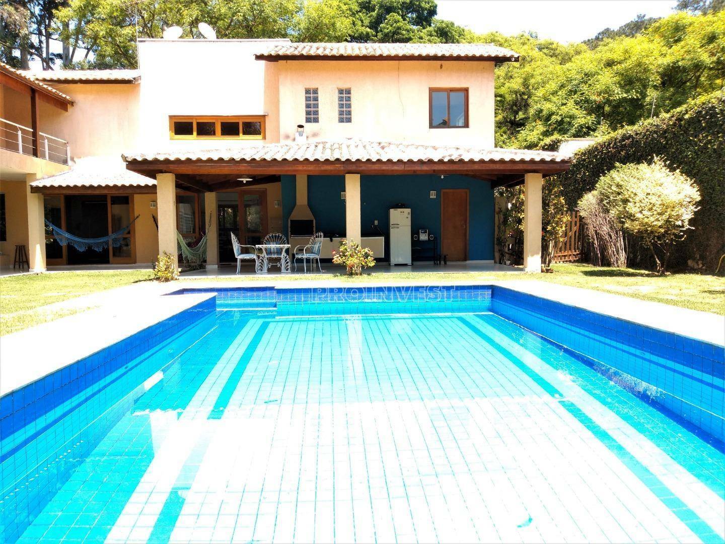 Casa de Condomínio à venda com 5 quartos, 540m² - Foto 1