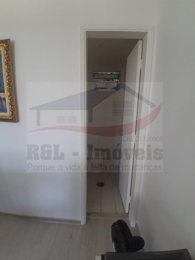 Apartamento à venda com 2 quartos, 59m² - Foto 15